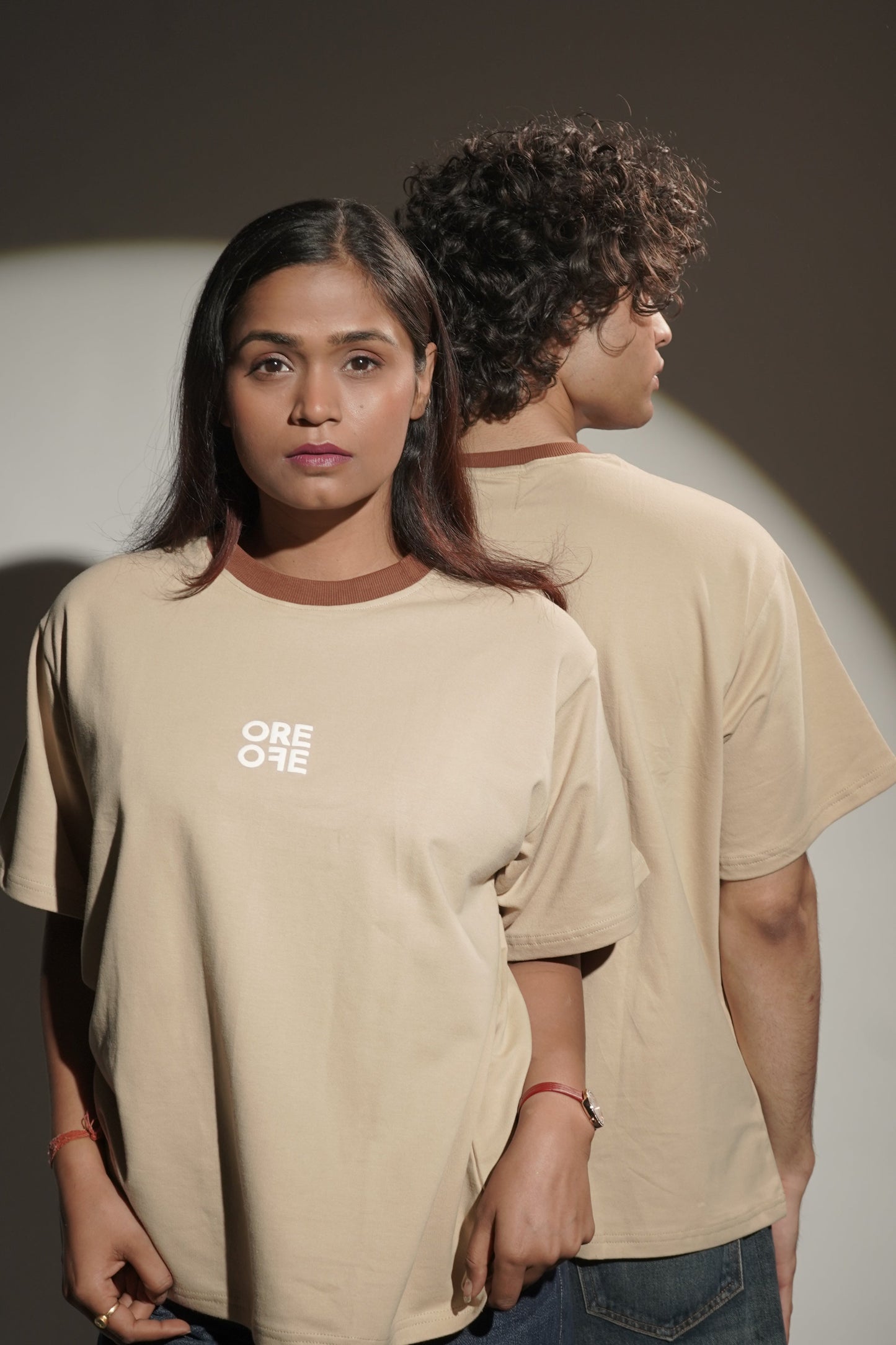 Beige basic Oversized t-shirt - ORE OFE