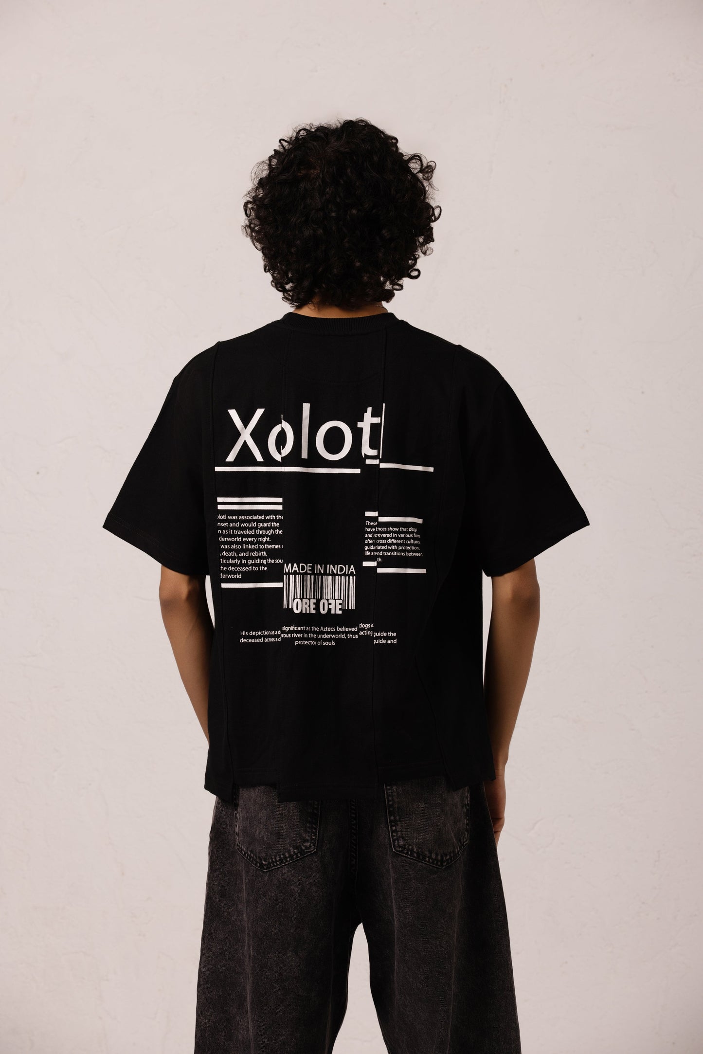 Xolotl Oversized T-shirt Black - ORE OFE
