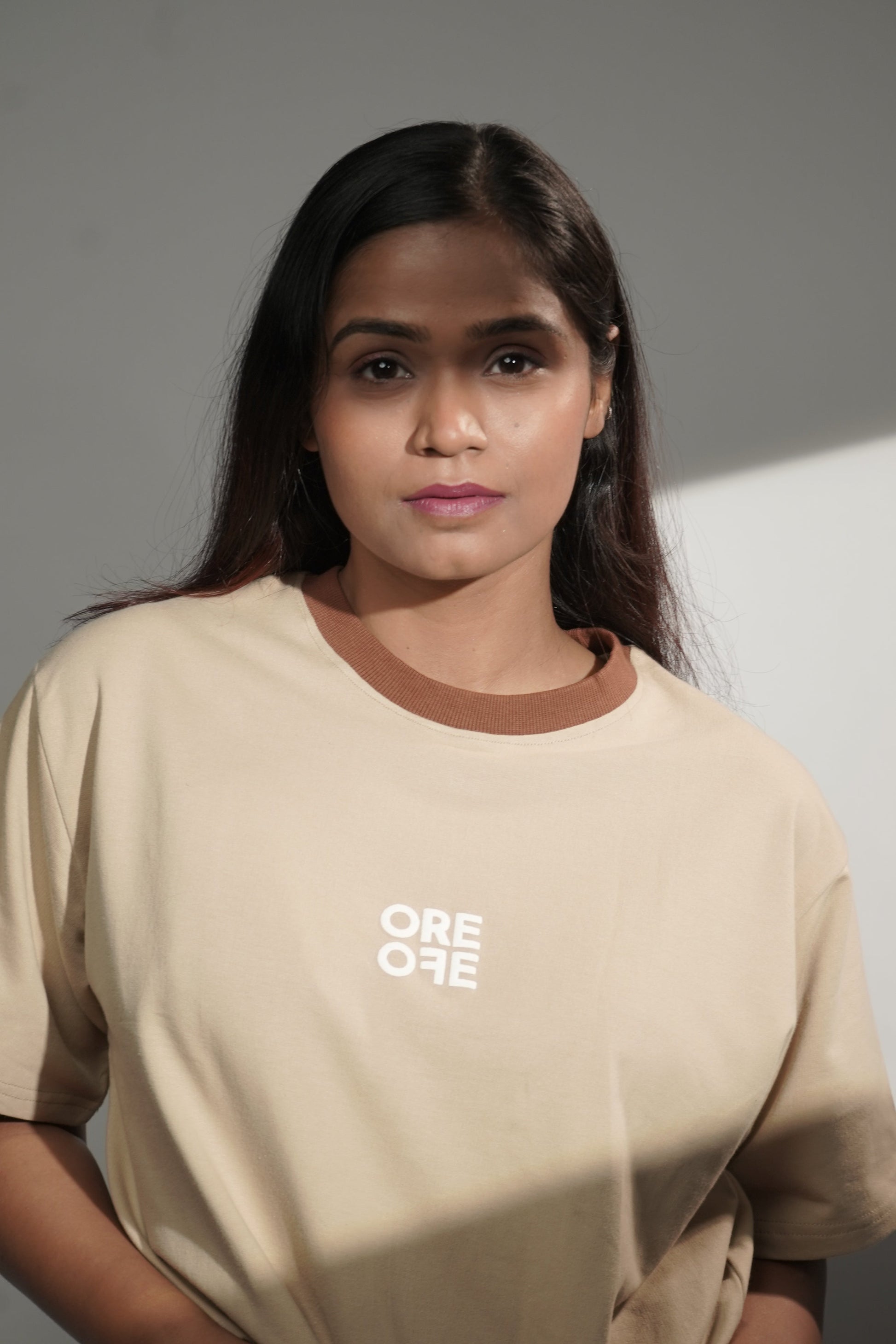 Beige basic Oversized t-shirt - ORE OFE